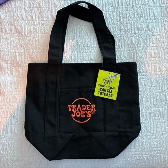 Trader Joe's Trick Or Treat Mini Tote Bags Set - Picture 4 of 5